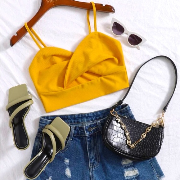 🌻HP🌻SHEIN XS Twist Front Rib-knit Yellow Cami Top - Picture 1 of 8